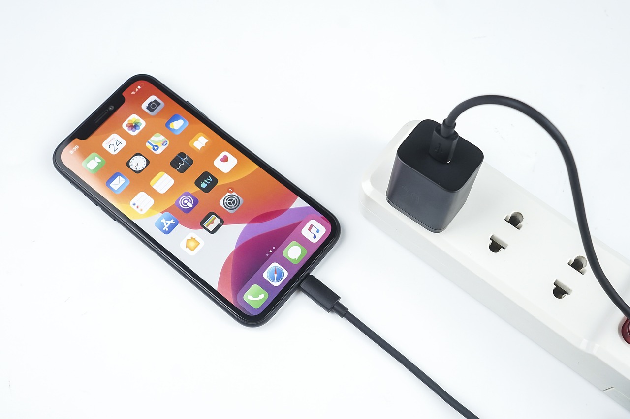 Do Cables Matter in Fast Charging? Do Cables Matter in Fast Charging?